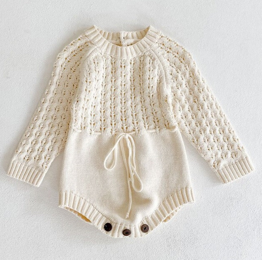 Baby clothes for 0 to 6 months